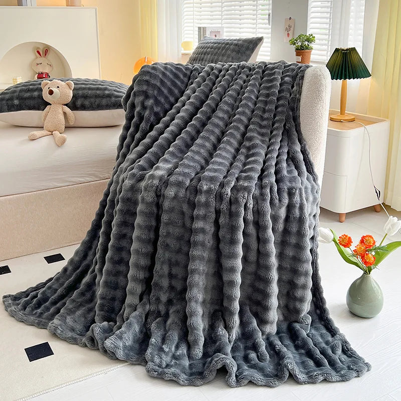 Plaid Luxe Effet Fourrure – ultra doux et chaud pour canapé ou lit