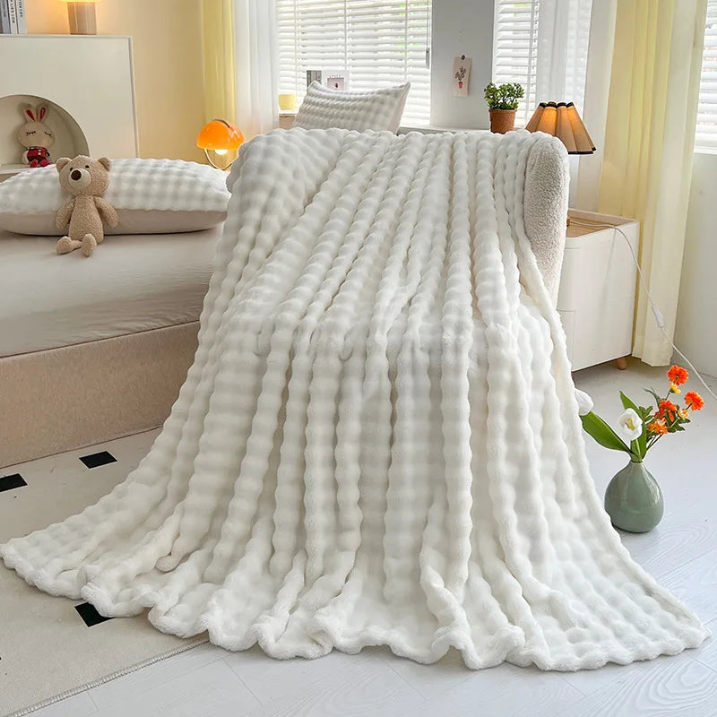Plaid Luxe Effet Fourrure – ultra doux et chaud pour canapé ou lit