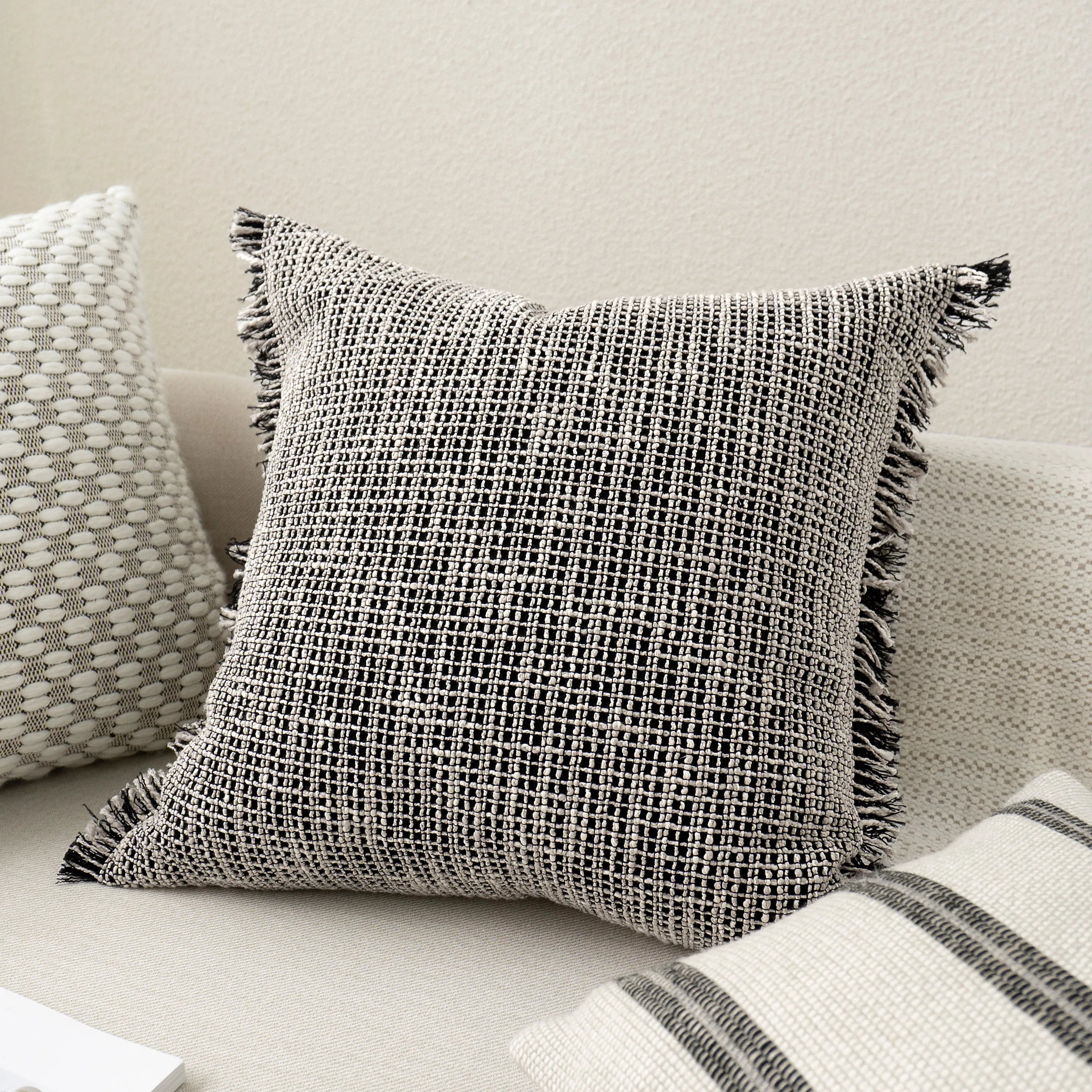 Coussin Carré Wabi-Sabi – Design Texturé & Élégance (45x45 cm)