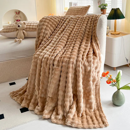 Plaid Luxe Effet Fourrure – ultra doux et chaud pour canapé ou lit