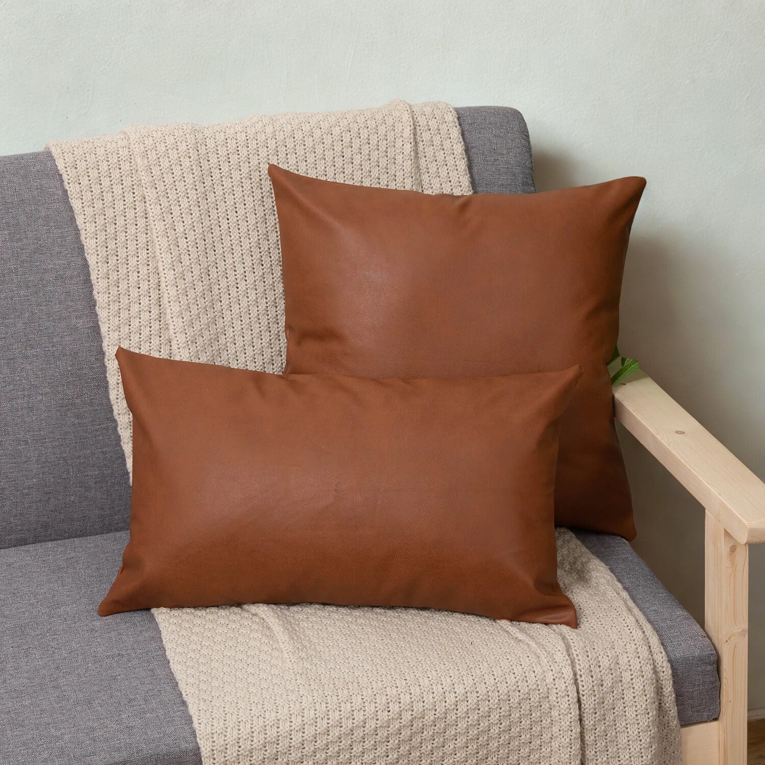 Coussin décoratif en cuir vegan – Design patchwork chic & confort mémoire
