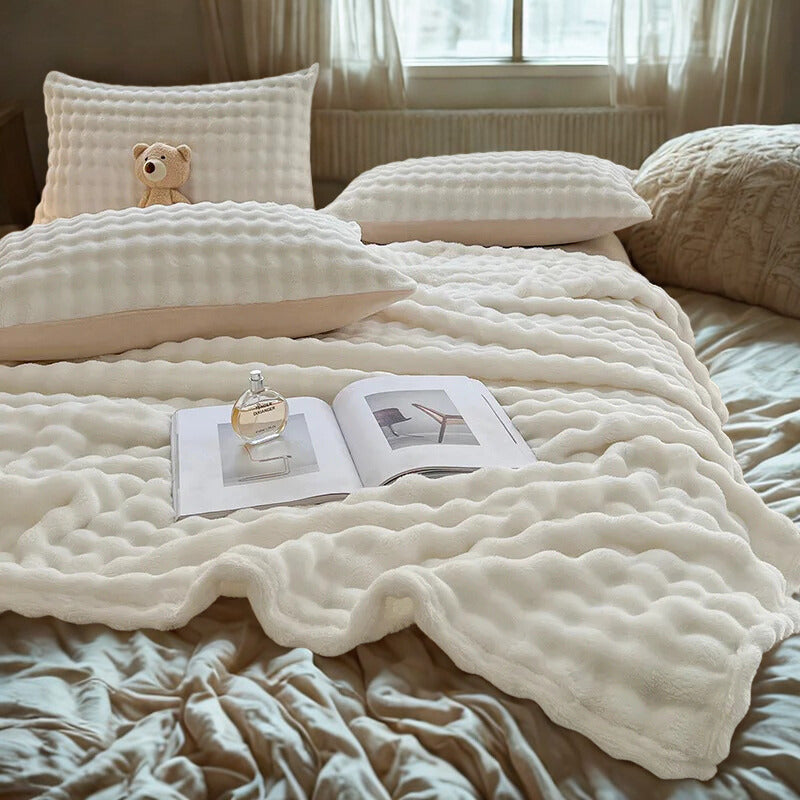 Plaid Luxe Effet Fourrure – ultra doux et chaud pour canapé ou lit
